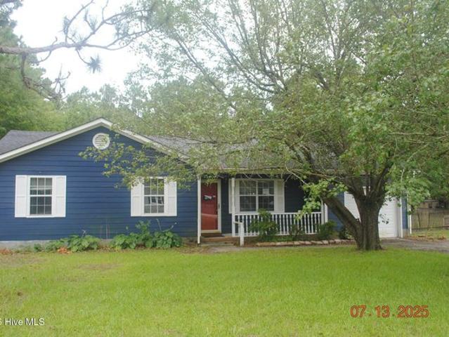 House for sale in Hubert, North Carolina