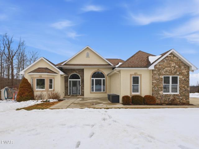 House for sale in Moscow, Pennsylvania