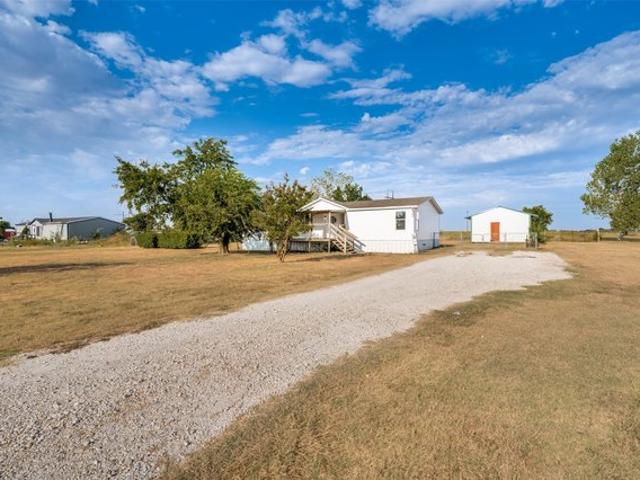 House for sale in Valley View, Texas