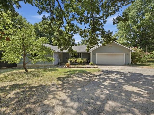 House for sale in Fort Gibson, Oklahoma