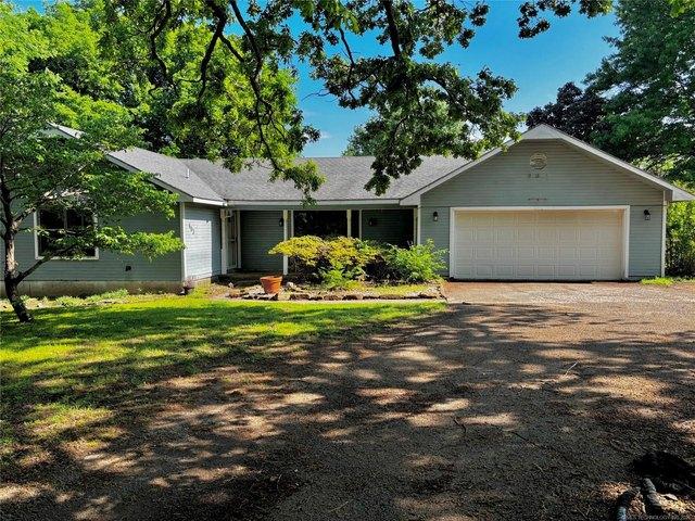 House for sale in Fort Gibson, Oklahoma