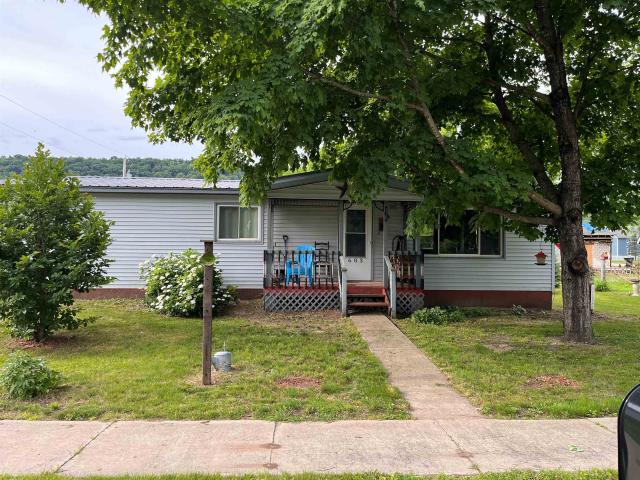 House for sale in Avoca, Iowa County