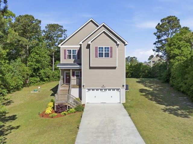 House for sale in Hubert, North Carolina