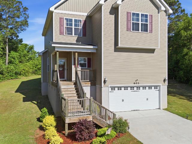 House for sale in Hubert, North Carolina