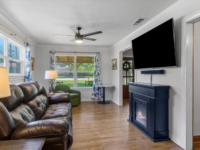 House for sale in Wills Point, Texas