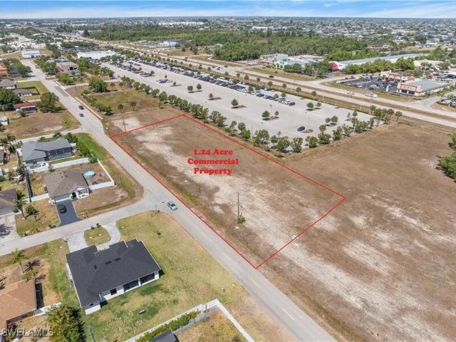 Commercial for sale in Cape Coral