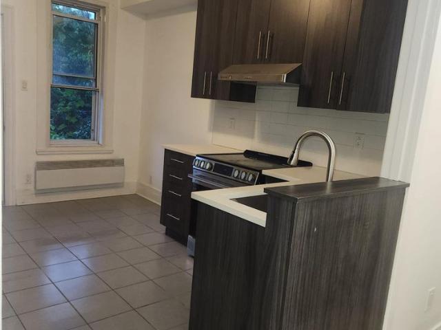 Apartment for rent in St. Leonard's, Quebec
