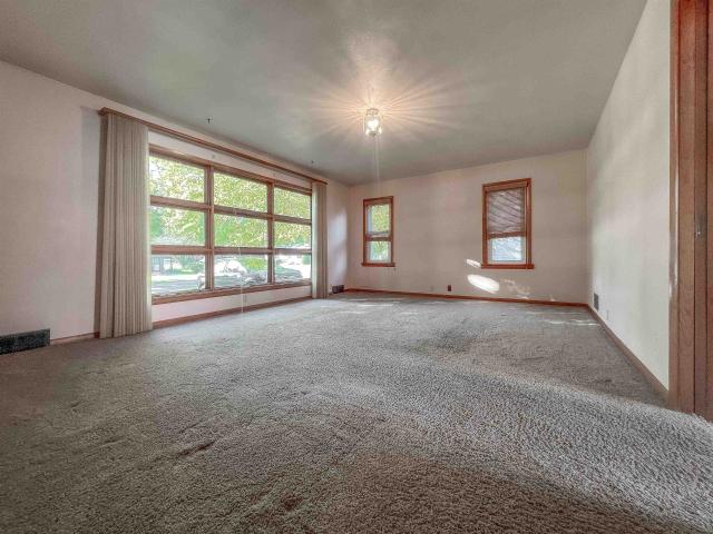 House for sale in Oregon, Ogle County