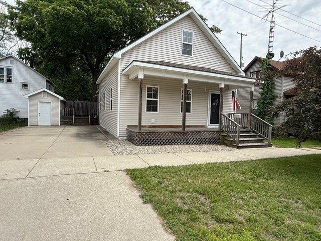 House for sale in Ludington, Michigan