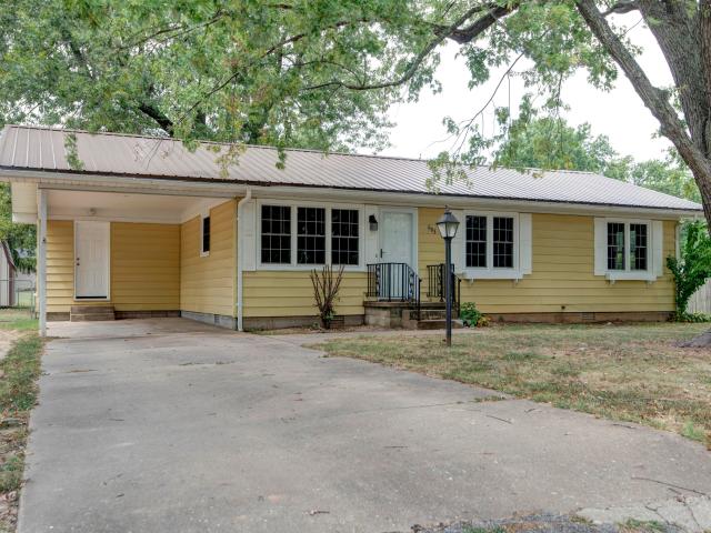 House for sale in Marionville, Missouri