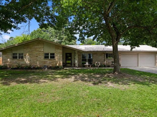 House for sale in Harrison, Texas