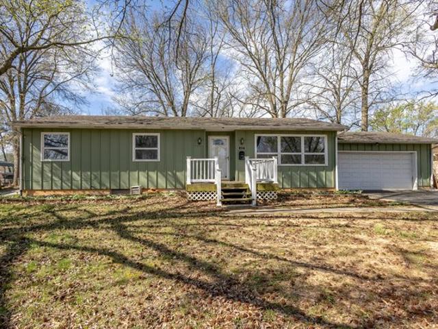 House for sale in Windsor, Missouri