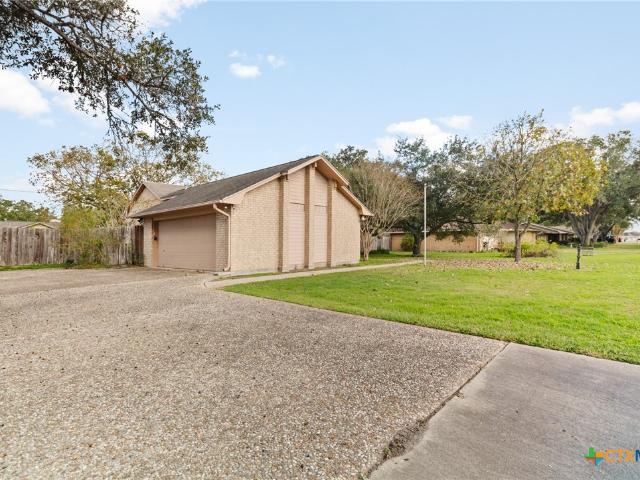 House for sale in Edna, Texas