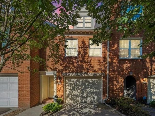 Townhouse for sale in Oyster Point Cove, Newport News