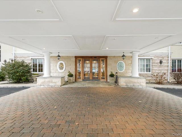 Condo for sale in Cortlandt Manor, New York
