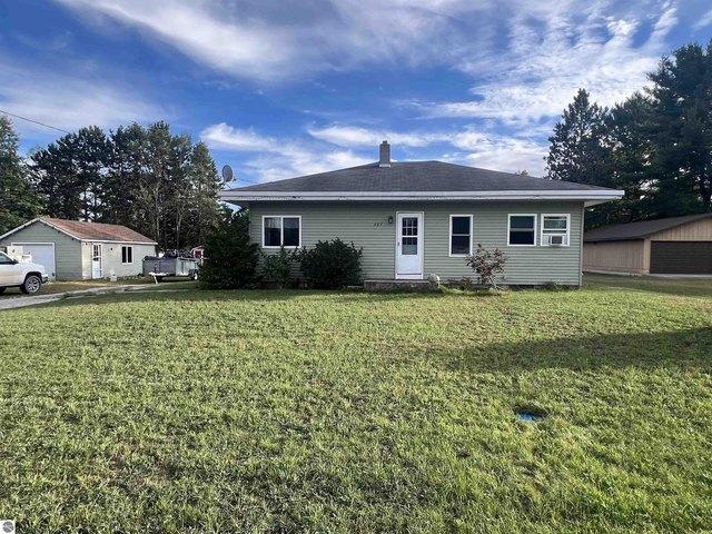House for sale in Kalkaska, Kalkaska County