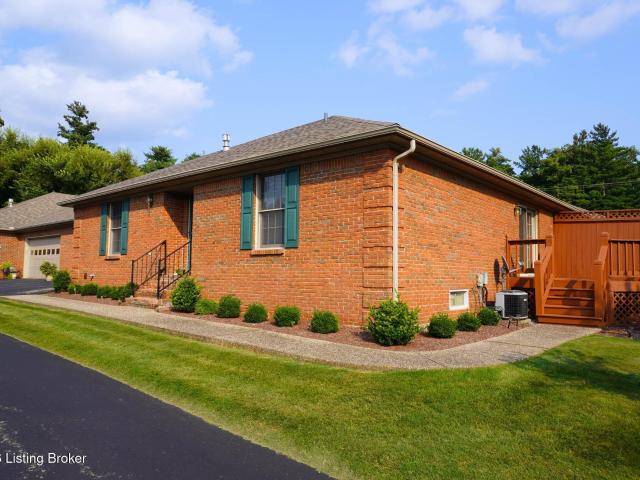 Condo for sale in La Grange, Kentucky