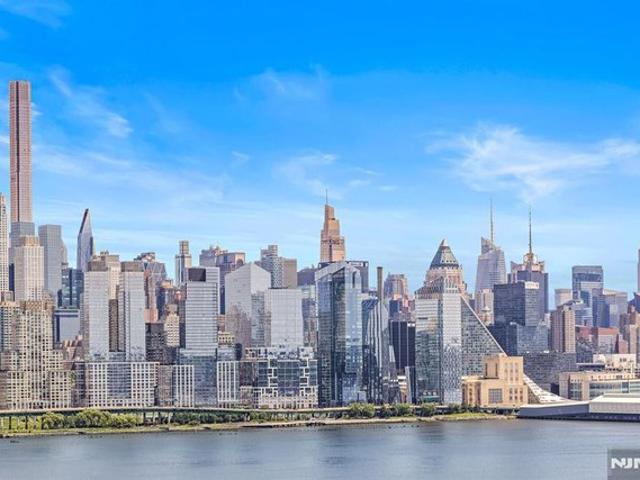 Condo for sale in Hudson, New Jersey