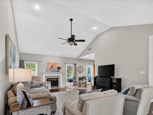 House for sale in Evansville, Indiana
