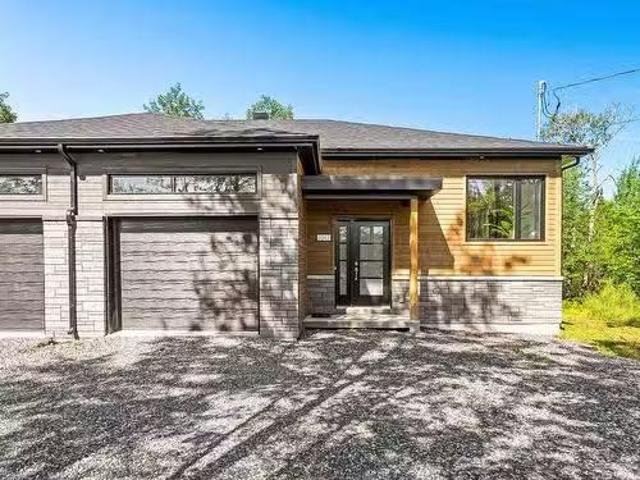 House for sale in Saint-denis-de-brompton House for sale in Saint-denis-de-brompton
