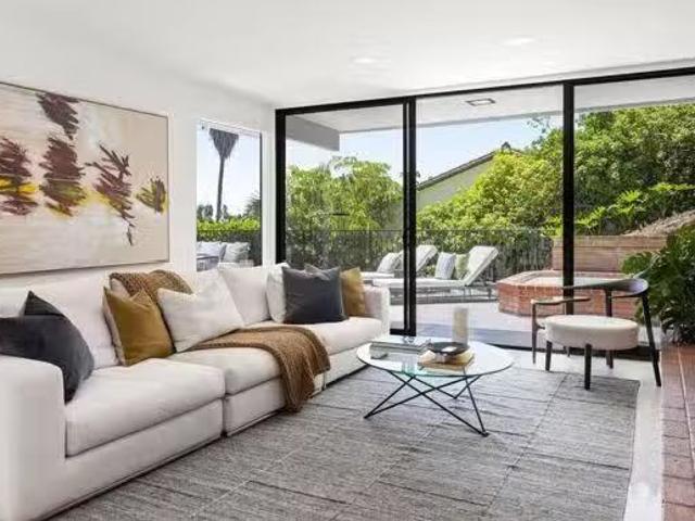 Condo for sale in North Hollywood Condo for sale in North Hollywood