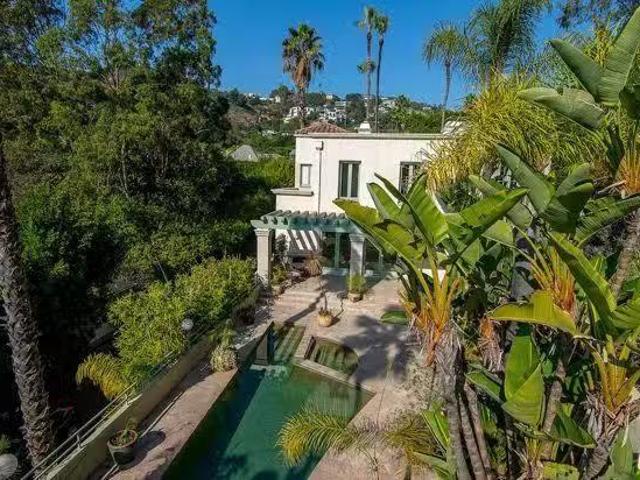 Condo for sale in North Hollywood