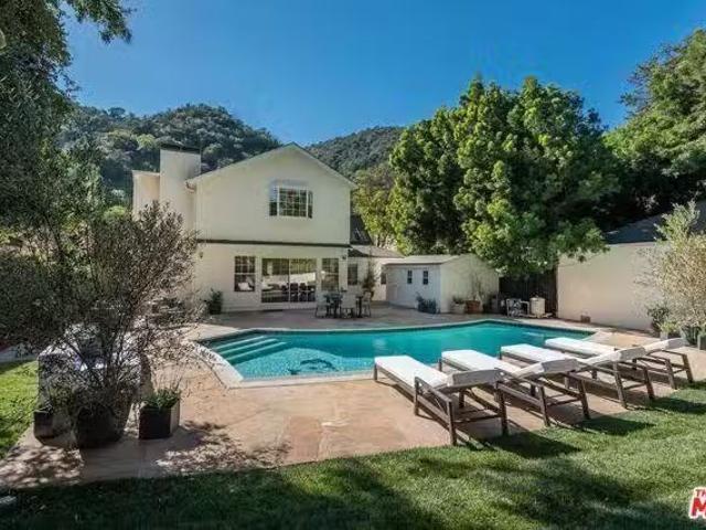 Condo for sale in North Hollywood, Sherman Oaks Neighborhood Council District