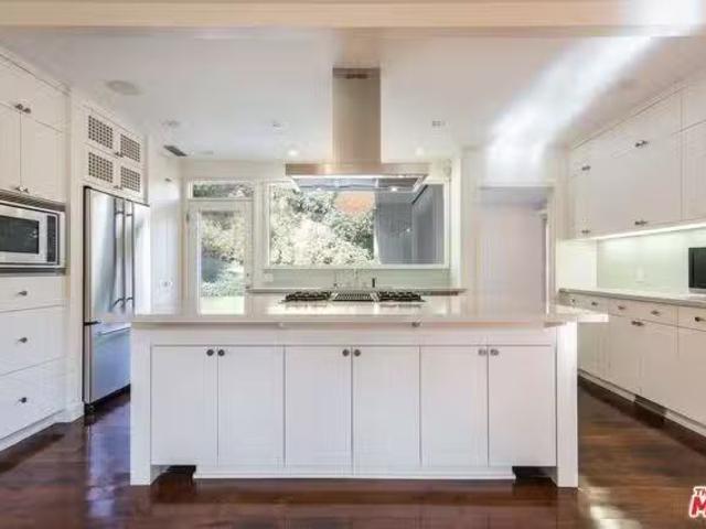 Condo for sale in North Hollywood