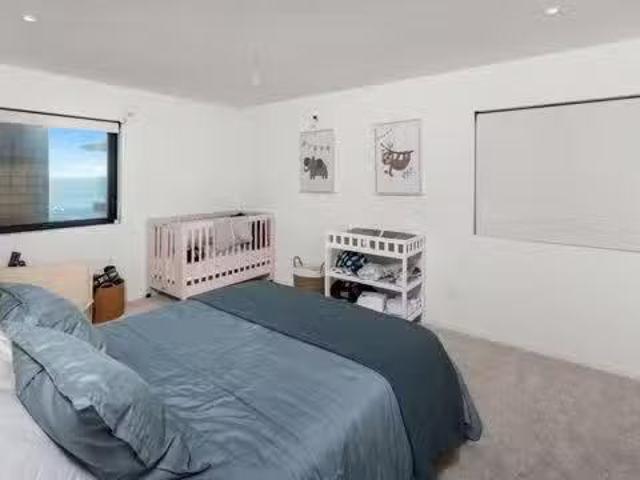 Condo for sale in Glendale
