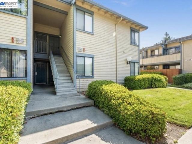 Condo for sale in Newark, California
