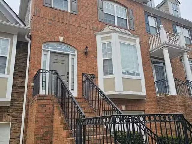 Condo for rent in Duluth