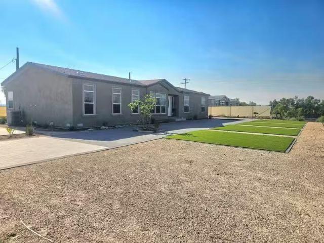 House for rent in Corona