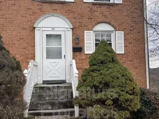 Condo for rent in Roanoke