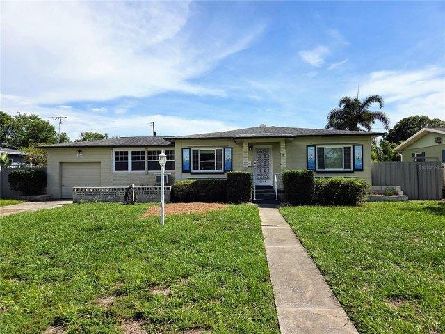 House for sale in Central Oak Park, Saint Petersburg