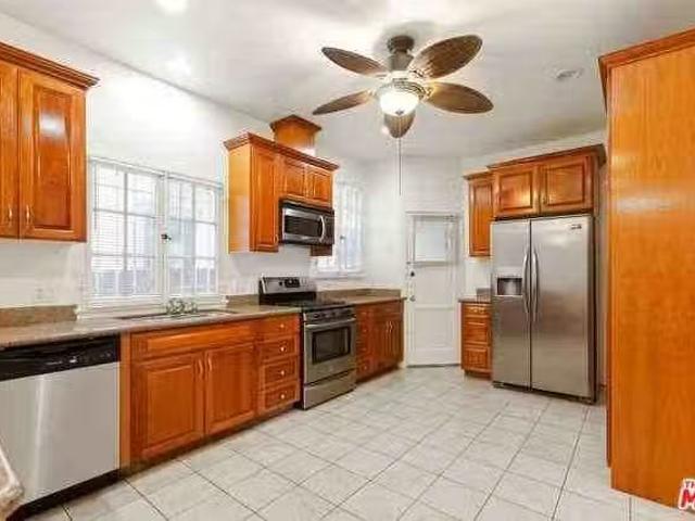 Condo for rent in North Hollywood