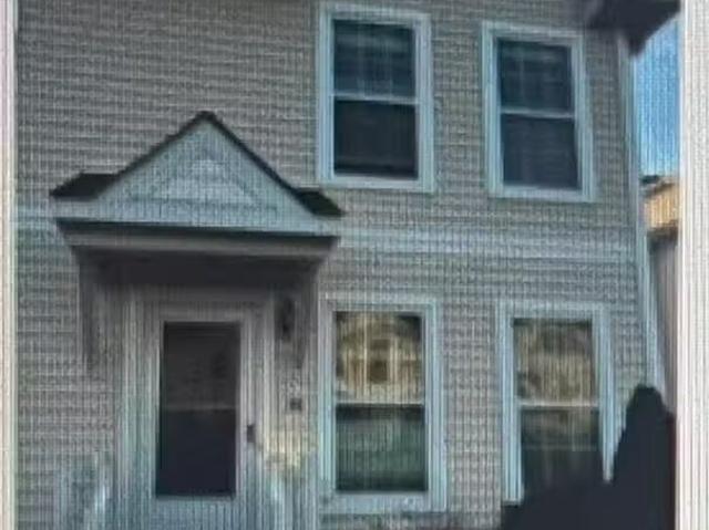 Condo for rent in Monroe