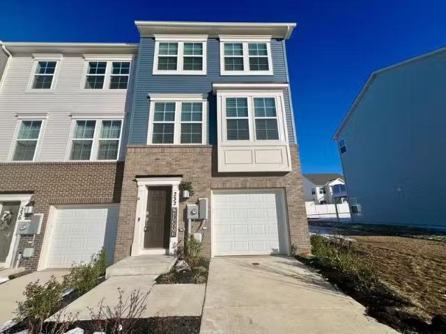 Condo for rent in Charles Town