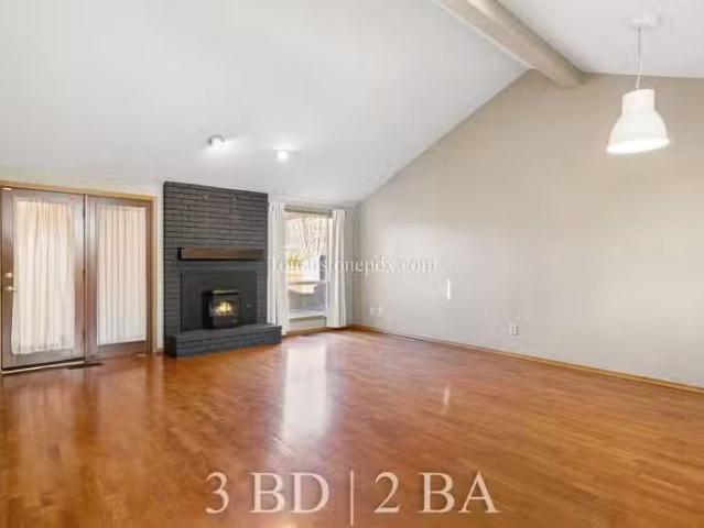 House for rent in Canby