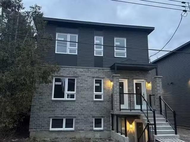 Condo for rent in Saint-anicet, Quebec