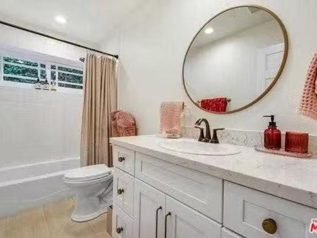Condo for sale in North Hollywood Condo for sale in North Hollywood
