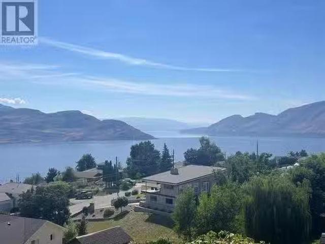 House for sale in Peachland