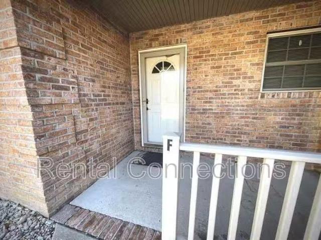 Condo for rent in Marion