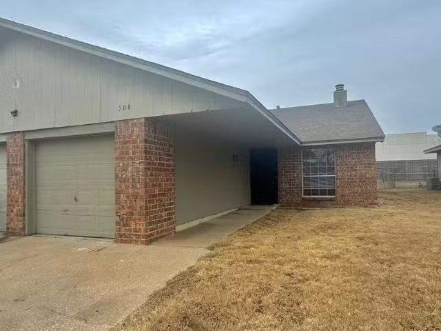 House for rent in Broken Arrow
