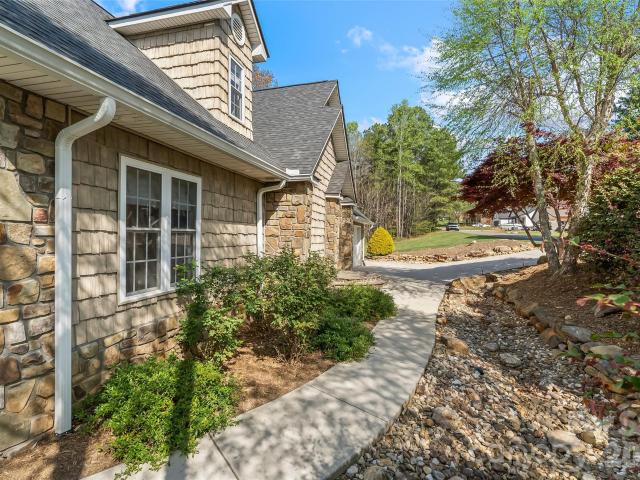 House for sale in Granite Falls, North Carolina