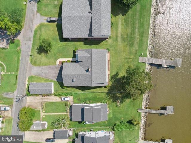 House for sale in Deale
