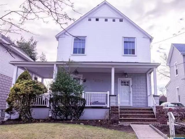 Condo for rent in Teaneck