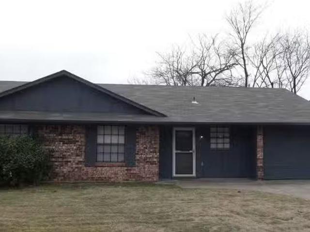 House for rent in Lawton