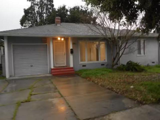 House for rent in Oakland