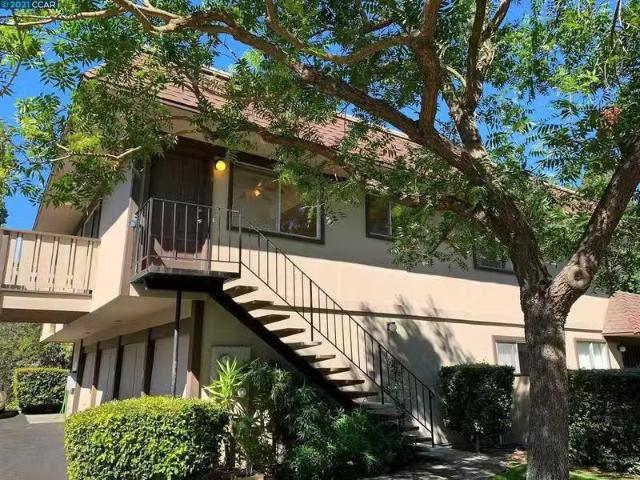 Condo for rent in Concord