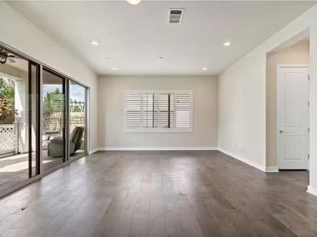 Condo for rent in Irvine